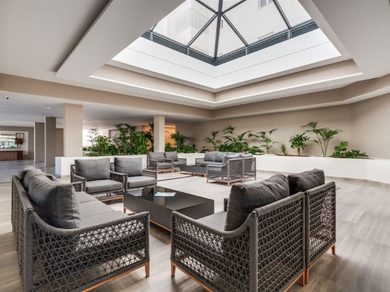 Apartamento de 3 habitaciones en Nueva Andalucia en venta con piscina - 565.000 € (Ref: 9574927)