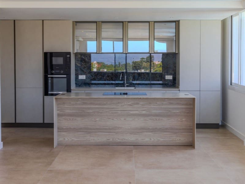 2 sovrum Lägenhet till salu i Nueva Andalucia med pool garage - 690 000 € (Ref: 9574928)