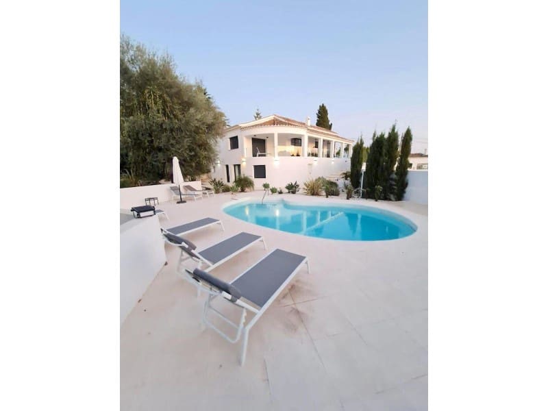 5 soveværelse Villa til salg i Costabella med swimmingpool garage - € 2.995.000 (Ref: 9574930)