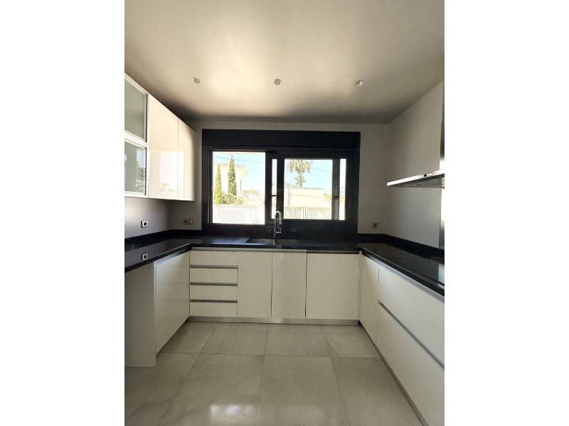 Chalet de 5 habitaciones en Marbesa en venta con piscina garaje - 2.600.000 € (Ref: 9574932)