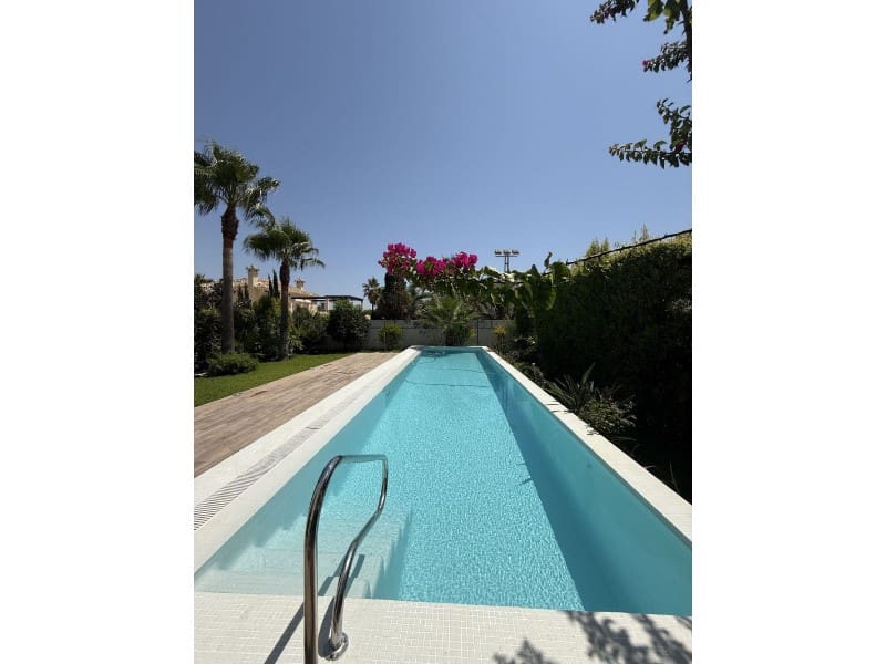 Chalet de 5 habitaciones en Marbesa en venta con piscina garaje - 2.600.000 € (Ref: 9574932)