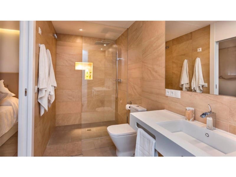 2 chambre Appartement à vendre à Puerto Banus - 635 000 € (Ref: 9574933)