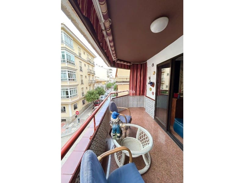 4 Zimmer Apartment zu verkaufen in Fuengirola mit Garage - 695.000 € (Ref: 9574935)