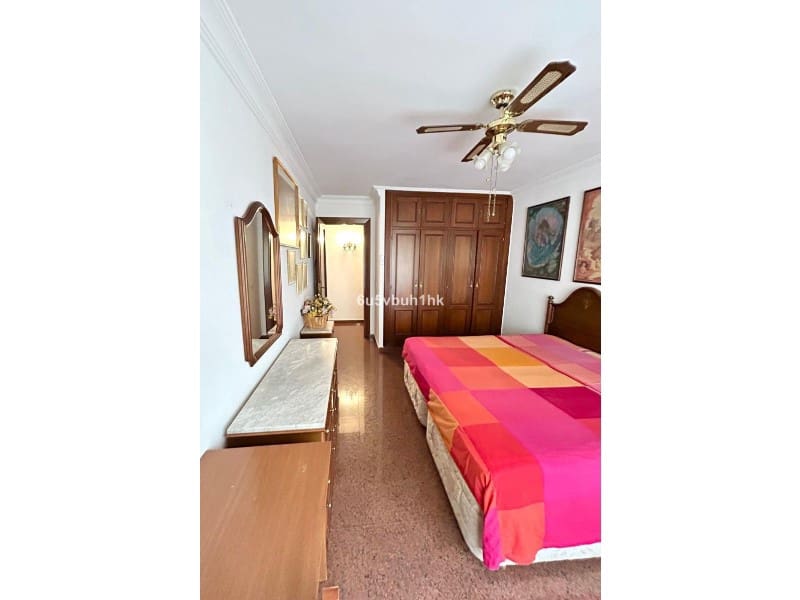 4 Zimmer Apartment zu verkaufen in Fuengirola mit Garage - 695.000 € (Ref: 9574935)