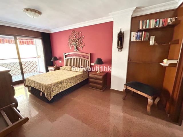 Apartamento de 4 habitaciones en Centro ciudad, Fuengirola en venta con garaje - 695.000 € (Ref: 9574935)