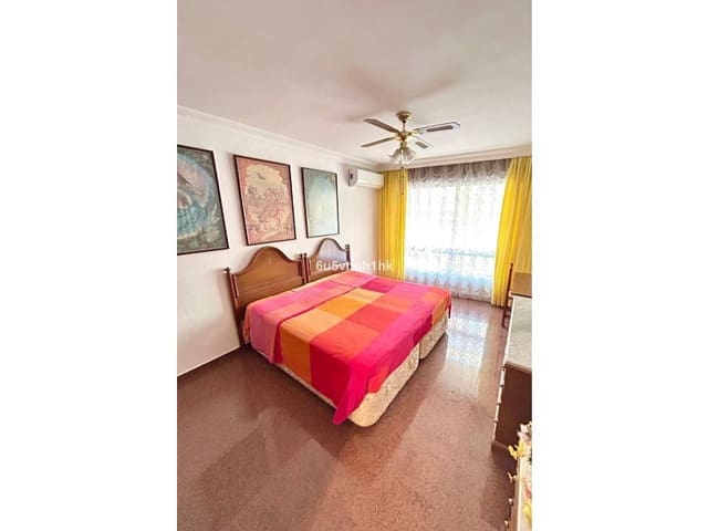 Apartamento de 4 habitaciones en Centro ciudad, Fuengirola en venta con garaje - 695.000 € (Ref: 9574935)