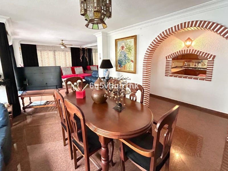 4 Zimmer Apartment zu verkaufen in Fuengirola mit Garage - 695.000 € (Ref: 9574935)