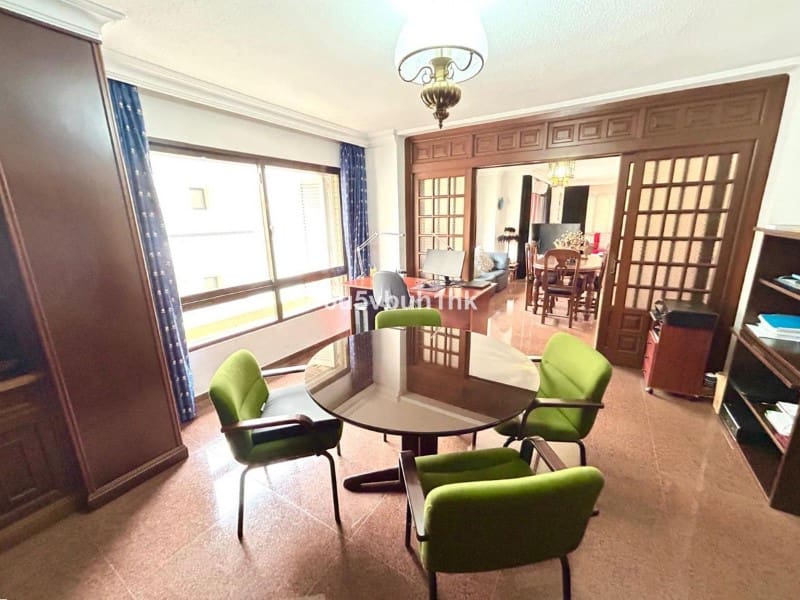 4 Zimmer Apartment zu verkaufen in Fuengirola mit Garage - 695.000 € (Ref: 9574935)