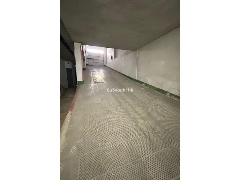 4 Zimmer Apartment zu verkaufen in Fuengirola mit Garage - 695.000 € (Ref: 9574935)