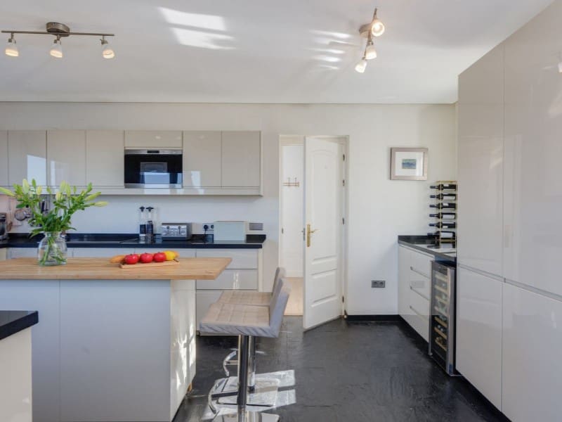 6 sovrum Villa till salu i Las Lagunas de Mijas med pool garage - 1 850 000 € (Ref: 9574936)