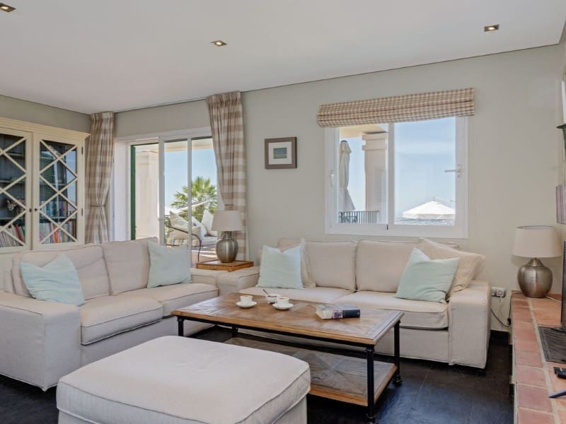 6 sovrum Villa till salu i Las Lagunas de Mijas med pool garage - 1 850 000 € (Ref: 9574936)