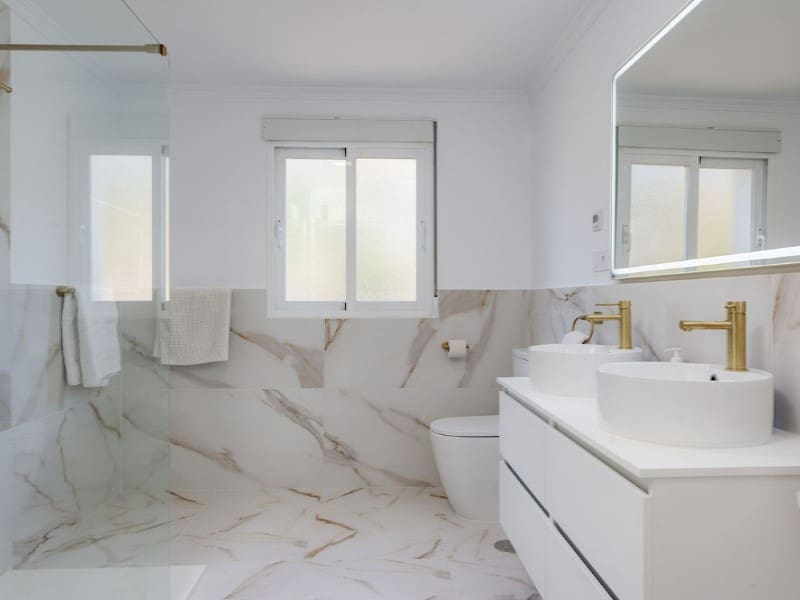 6 sovrum Villa till salu i Las Lagunas de Mijas med pool garage - 1 850 000 € (Ref: 9574936)