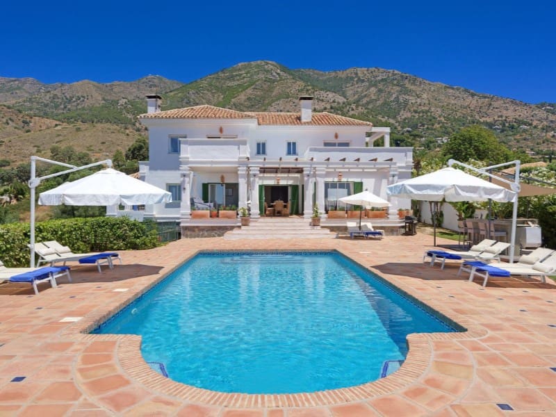 6 sovrum Villa till salu i Las Lagunas de Mijas med pool garage - 1 850 000 € (Ref: 9574936)