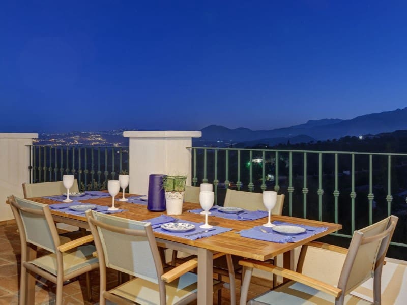 6 sovrum Villa till salu i Las Lagunas de Mijas med pool garage - 1 850 000 € (Ref: 9574936)