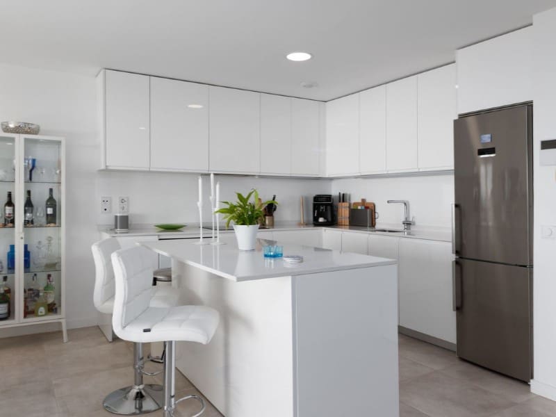 2 Zimmer Apartment zu verkaufen in Estepona mit Pool - 875.000 € (Ref: 9574941)