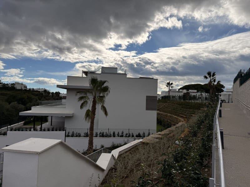 4 soveværelse Lejlighed til salg i Marbella med swimmingpool garage - € 1.470.000 (Ref: 9574944)