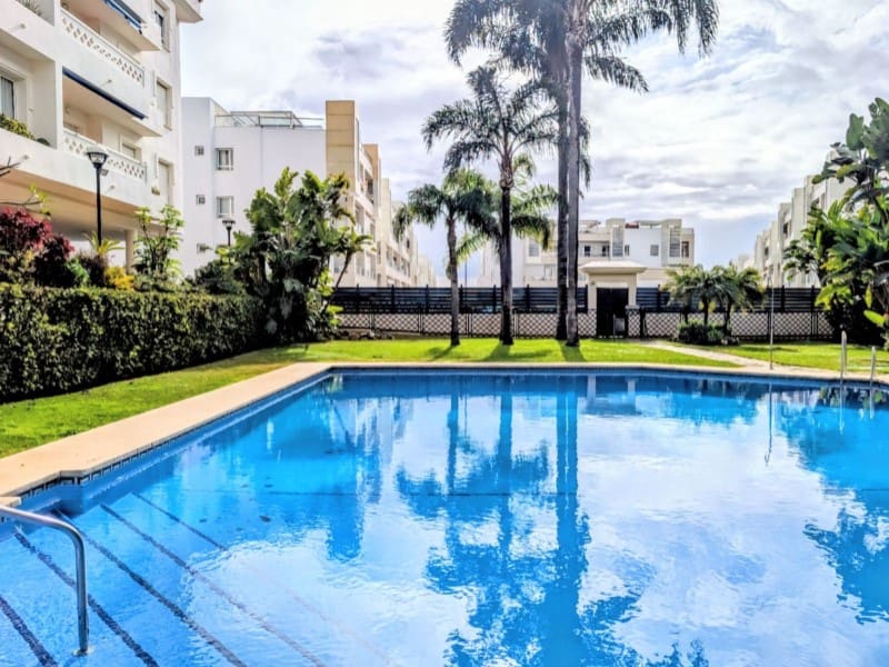 4 quarto Apartamento para venda em San Pedro de Alcantara com piscina garagem - 1 250 000 € (Ref: 9574945)