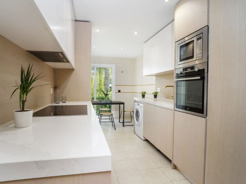 Apartamento de 3 habitaciones en Marbella en venta con piscina garaje - 1.020.000 € (Ref: 9574946)