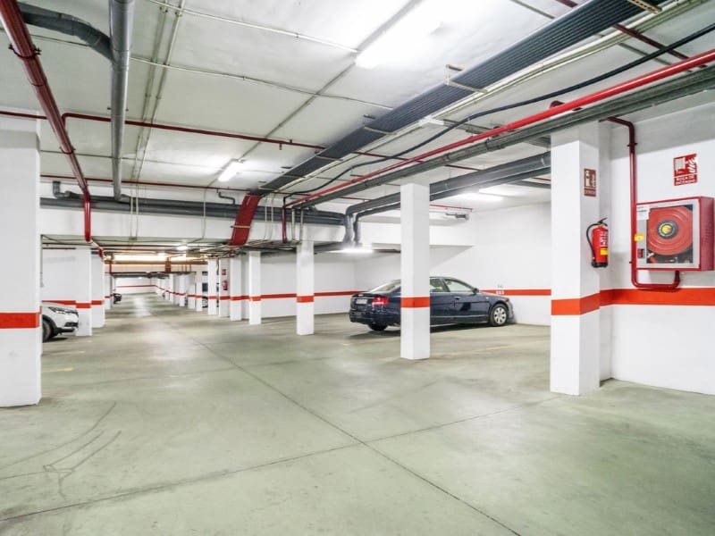 Apartamento de 3 habitaciones en Marbella en venta con piscina garaje - 1.020.000 € (Ref: 9574946)