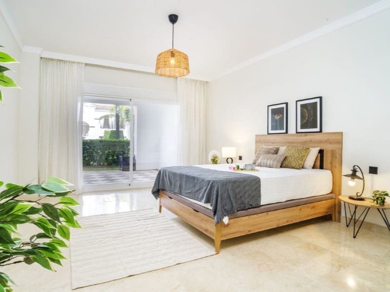 Apartamento de 3 habitaciones en Marbella en venta con piscina garaje - 925.000 € (Ref: 9574947)