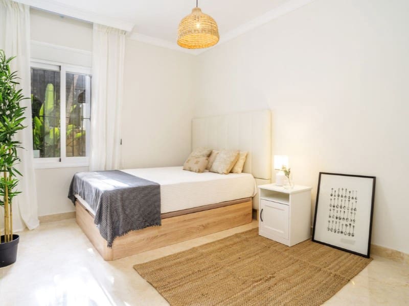 Apartamento de 3 habitaciones en Marbella en venta con piscina garaje - 925.000 € (Ref: 9574947)