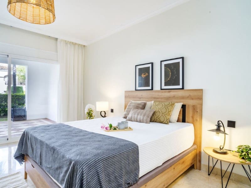 Apartamento de 3 habitaciones en Marbella en venta con piscina garaje - 925.000 € (Ref: 9574947)