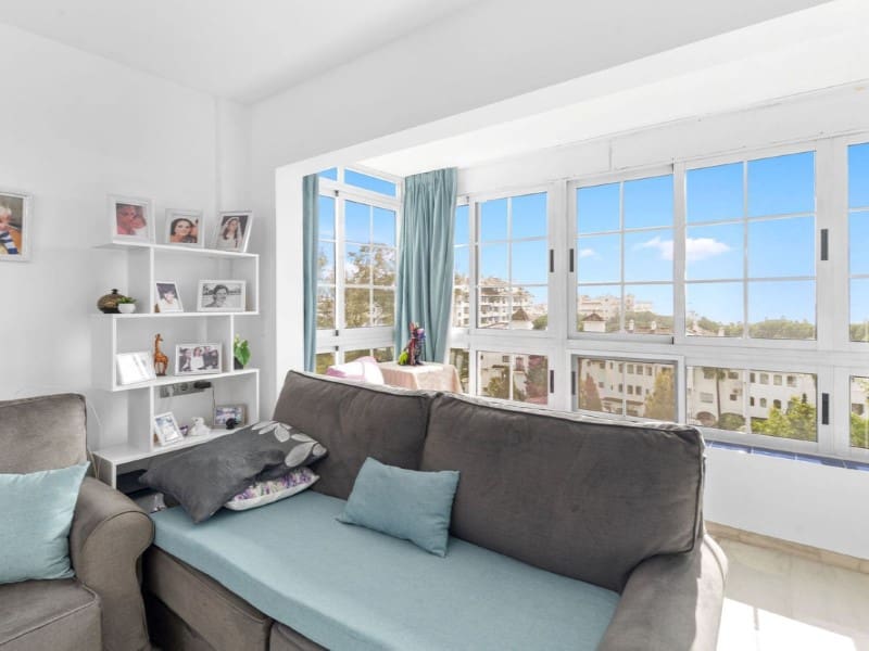 2 sovrum Lägenhet till salu i Puerto Banus med pool - 520 000 € (Ref: 9574949)