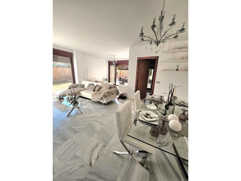 3 Zimmer Villa zu verkaufen in Los Flamingos mit Pool - 590.000 € (Ref: 9574951)