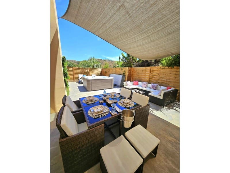 3 Zimmer Villa zu verkaufen in Los Flamingos mit Pool - 590.000 € (Ref: 9574951)