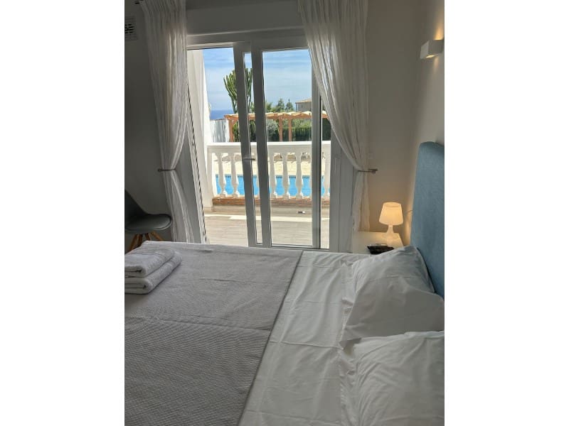 6 makuuhuone Huvila myytävänä paikassa Calahonda mukana uima-altaan - 995 000 € (Ref: 9574952)