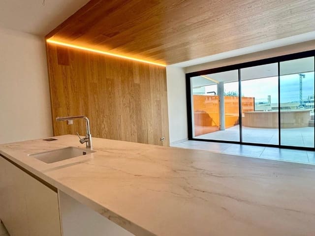 3 Zimmer Apartment zu verkaufen in Centro ciudad, Fuengirola mit Pool Garage - 1.150.000 € (Ref: 9574955)