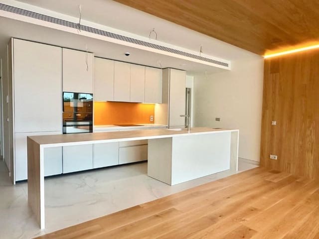3 Zimmer Apartment zu verkaufen in Centro ciudad, Fuengirola mit Pool Garage - 1.150.000 € (Ref: 9574955)
