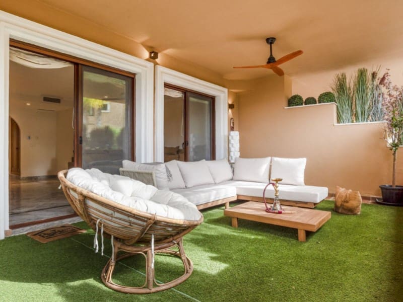 Apartamento de 2 habitaciones en Los Monteros en venta con piscina garaje - 950.000 € (Ref: 9574956)