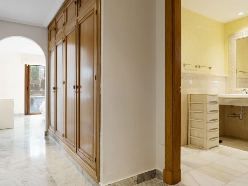 Apartamento de 2 habitaciones en Los Monteros en venta con piscina garaje - 950.000 € (Ref: 9574956)