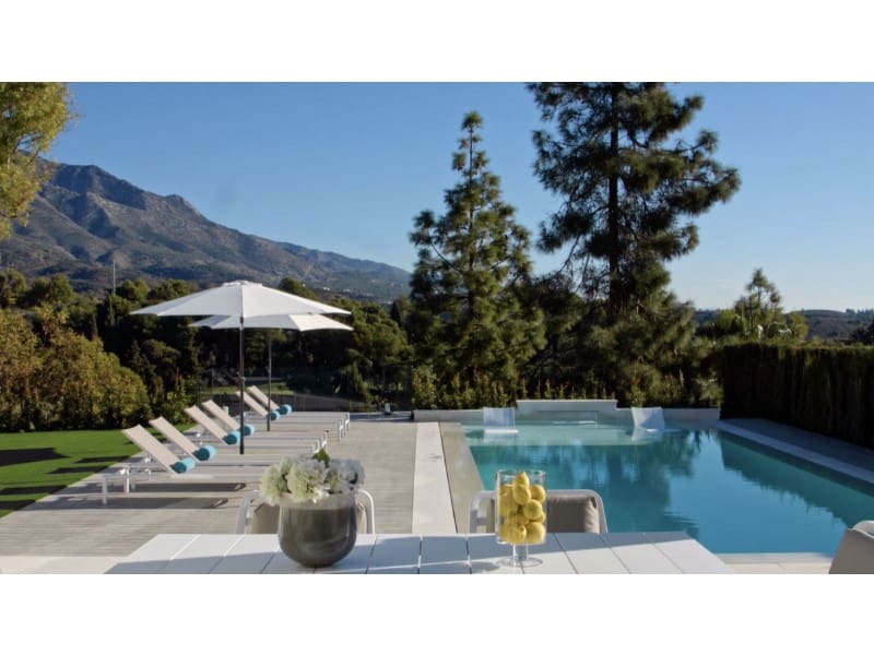 5 makuuhuone Huvila myytävänä paikassa Aloha Golf mukana uima-altaan 
autotalli - 4 475 000 € (Ref: 9574958)