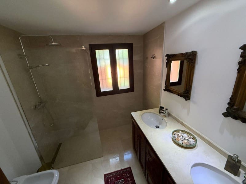 3 Zimmer Villa zu verkaufen in Marbella mit Pool - 2.275.000 € (Ref: 9574959)