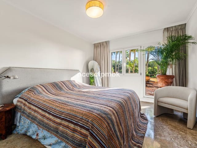3 makuuhuone Huoneisto myytävänä paikassa Lomas De Marbella, Marbella mukana uima-altaan - 1 100 000 € (Ref: 9574960)