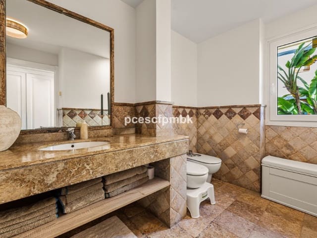 3 makuuhuone Huoneisto myytävänä paikassa Lomas De Marbella, Marbella mukana uima-altaan - 1 100 000 € (Ref: 9574960)