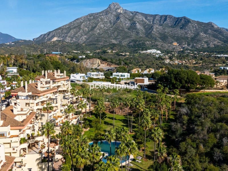 3 makuuhuone Huoneisto myytävänä paikassa Golden Mile mukana uima-altaan - 1 100 000 € (Ref: 9574960)