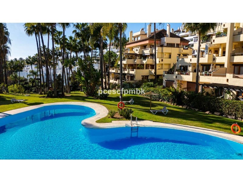 3 makuuhuone Huoneisto myytävänä paikassa Golden Mile mukana uima-altaan - 1 100 000 € (Ref: 9574960)