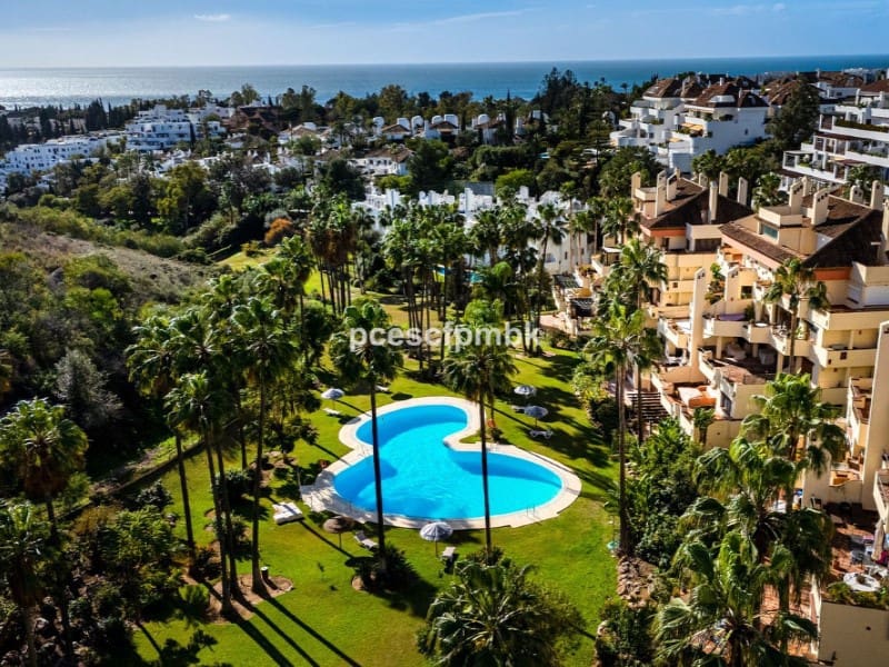 3 makuuhuone Huoneisto myytävänä paikassa Golden Mile mukana uima-altaan - 1 100 000 € (Ref: 9574960)