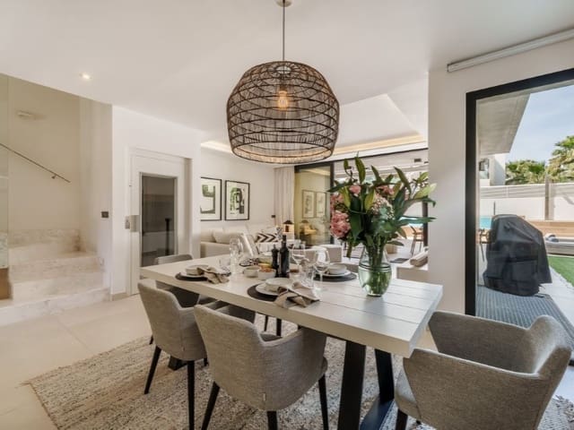 5 soverom Villa til salgs i Puerto Banus, Marbella med svømmebasseng - € 2 585 000 (Ref: 9574961)