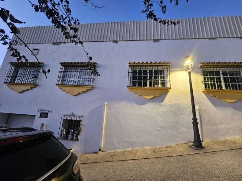 Local Comercial en Estepona en venta - 895.000 € (Ref: 9574962)