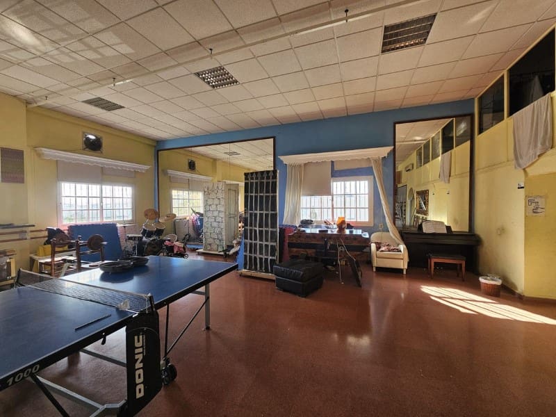 Local Comercial en Estepona en venta - 895.000 € (Ref: 9574962)