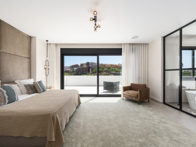 5 makuuhuone Huvila myytävänä paikassa Elviria mukana uima-altaan - 2 999 000 € (Ref: 9574970)