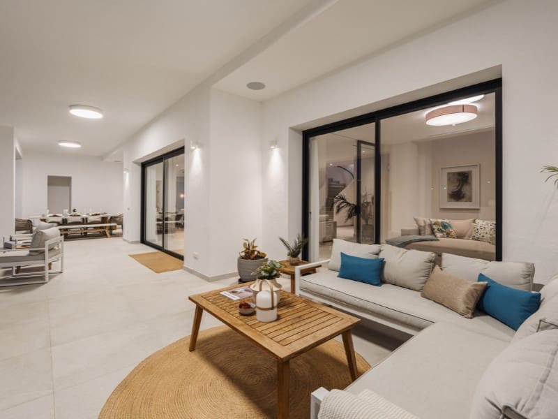 5 makuuhuone Huvila myytävänä paikassa Elviria mukana uima-altaan - 2 999 000 € (Ref: 9574970)