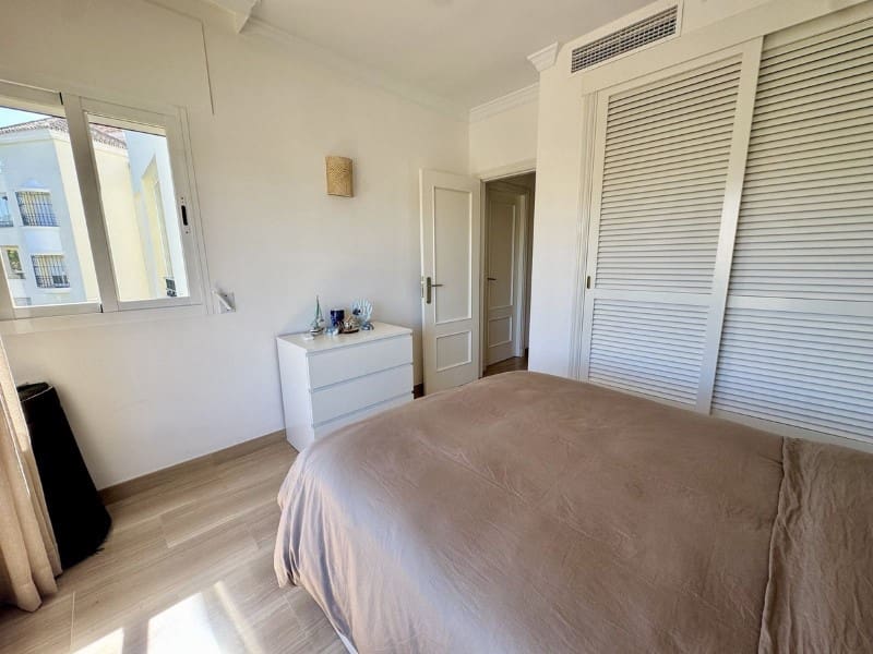 3 slaapkamer Appartement te koop in Elviria met zwembad garage - € 849.000 (Ref: 9574974)