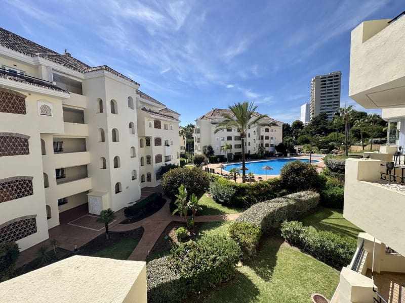 3 slaapkamer Appartement te koop in Elviria met zwembad garage - € 849.000 (Ref: 9574974)