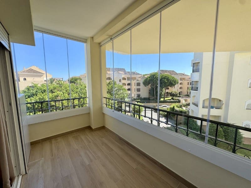 3 slaapkamer Appartement te koop in Elviria met zwembad garage - € 849.000 (Ref: 9574974)