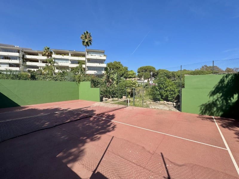 3 slaapkamer Appartement te koop in Elviria met zwembad garage - € 849.000 (Ref: 9574974)